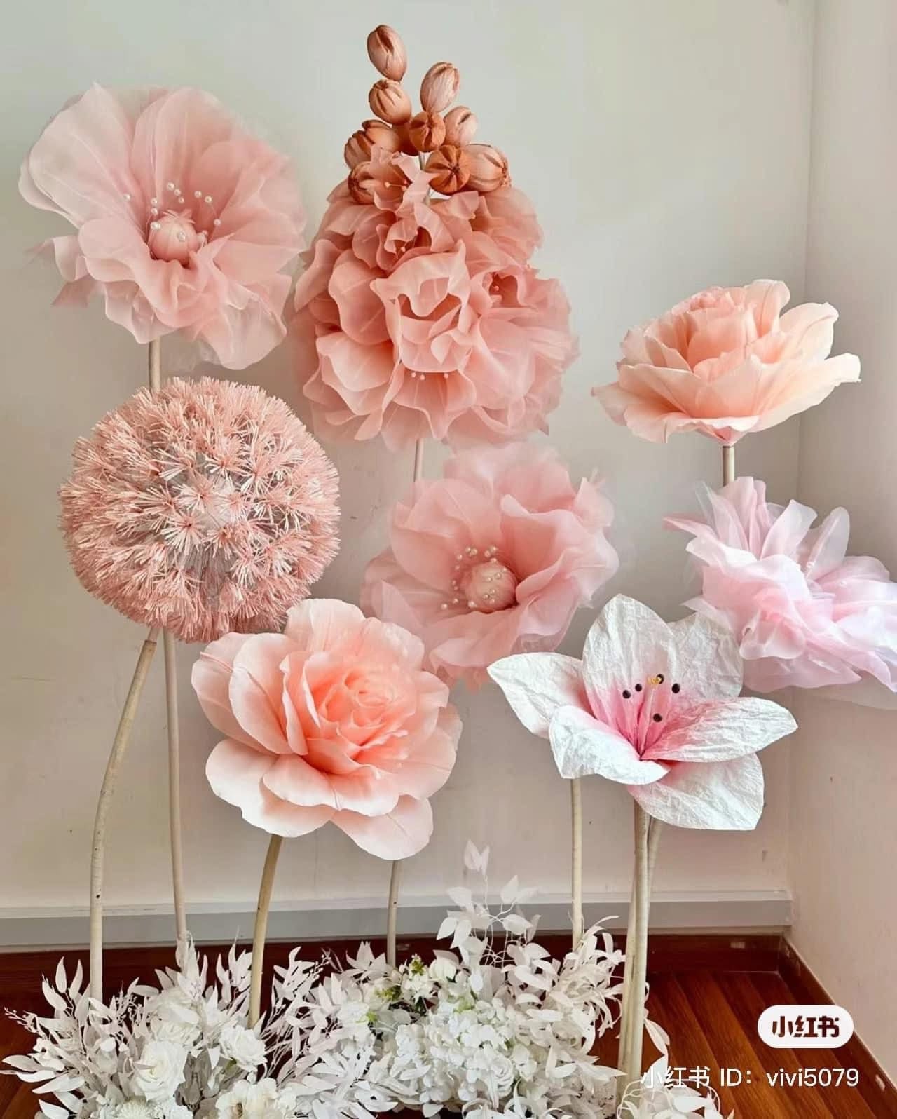 ZBG011 - Giant Flowers